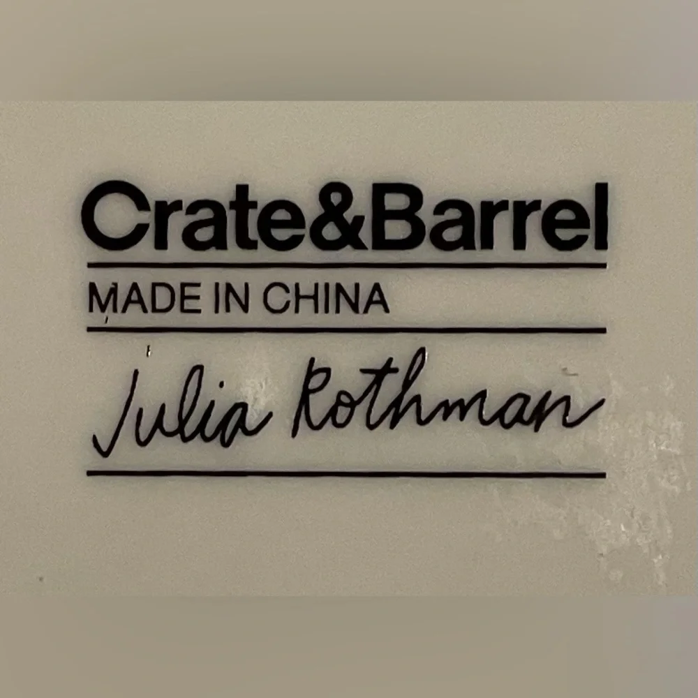 EUC Crate&Barrel Julia Rothman Yule Christmas Town Platter, 15 1/4 X 8 inch